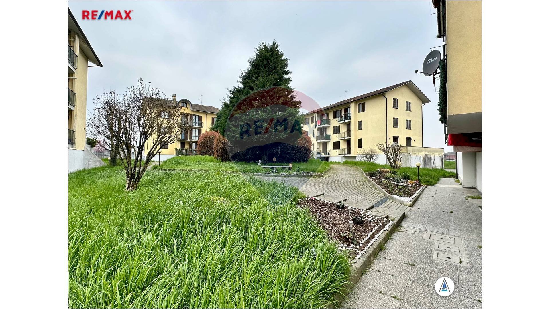 Edificio all\'aperto - Three-room apartment VIA ALBERT EINSTEIN
 
17, Villanterio - photo 1