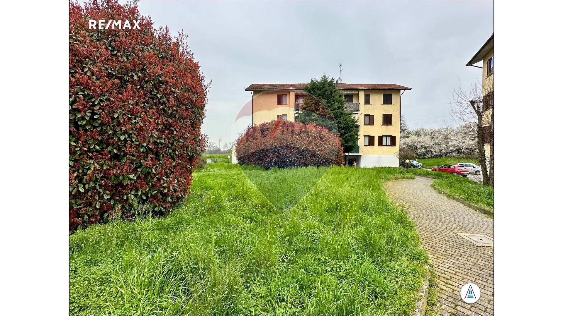 Giardino - Three-room apartment VIA ALBERT EINSTEIN
 
17, Villanterio - photo 2