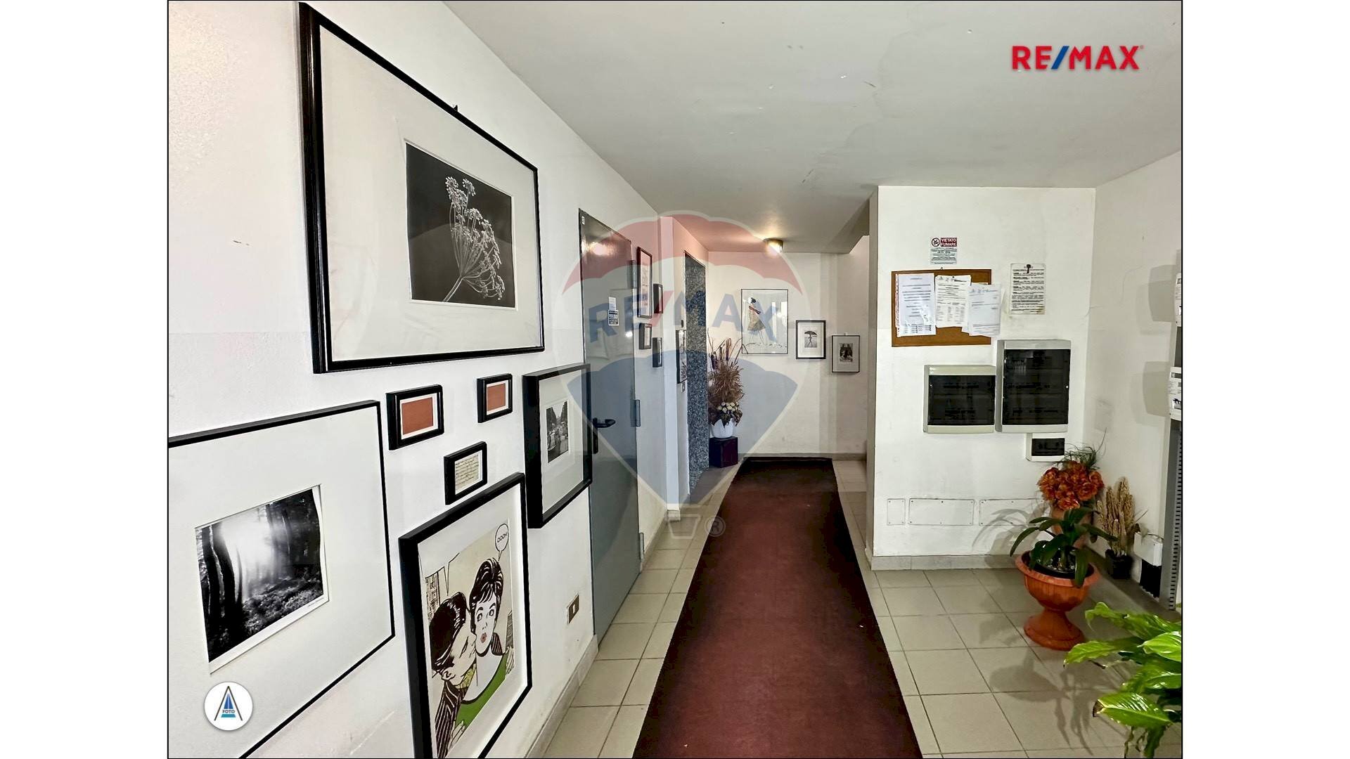 Hall / corridoio - Three-room apartment VIA ALBERT EINSTEIN
 
17, Villanterio - photo 3