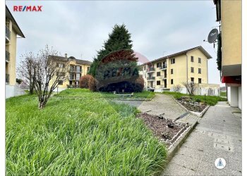 Edificio all\'aperto - Three-room apartment VIA ALBERT EINSTEIN
 
17, Villanterio - photo 1