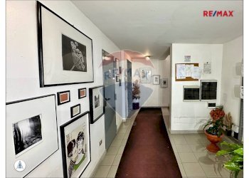 Hall / corridoio - Three-room apartment VIA ALBERT EINSTEIN
 
17, Villanterio - photo 3