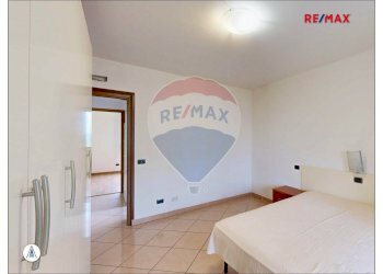 Camera / camera da letto - Three-room apartment VIA ALBERT EINSTEIN
 
17, Villanterio - photo 17