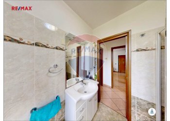 Bagno - Three-room apartment VIA ALBERT EINSTEIN
 
17, Villanterio - photo 21