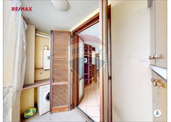 Hall / corridoio - Three-room apartment VIA ALBERT EINSTEIN
 
17, Villanterio - photo 30