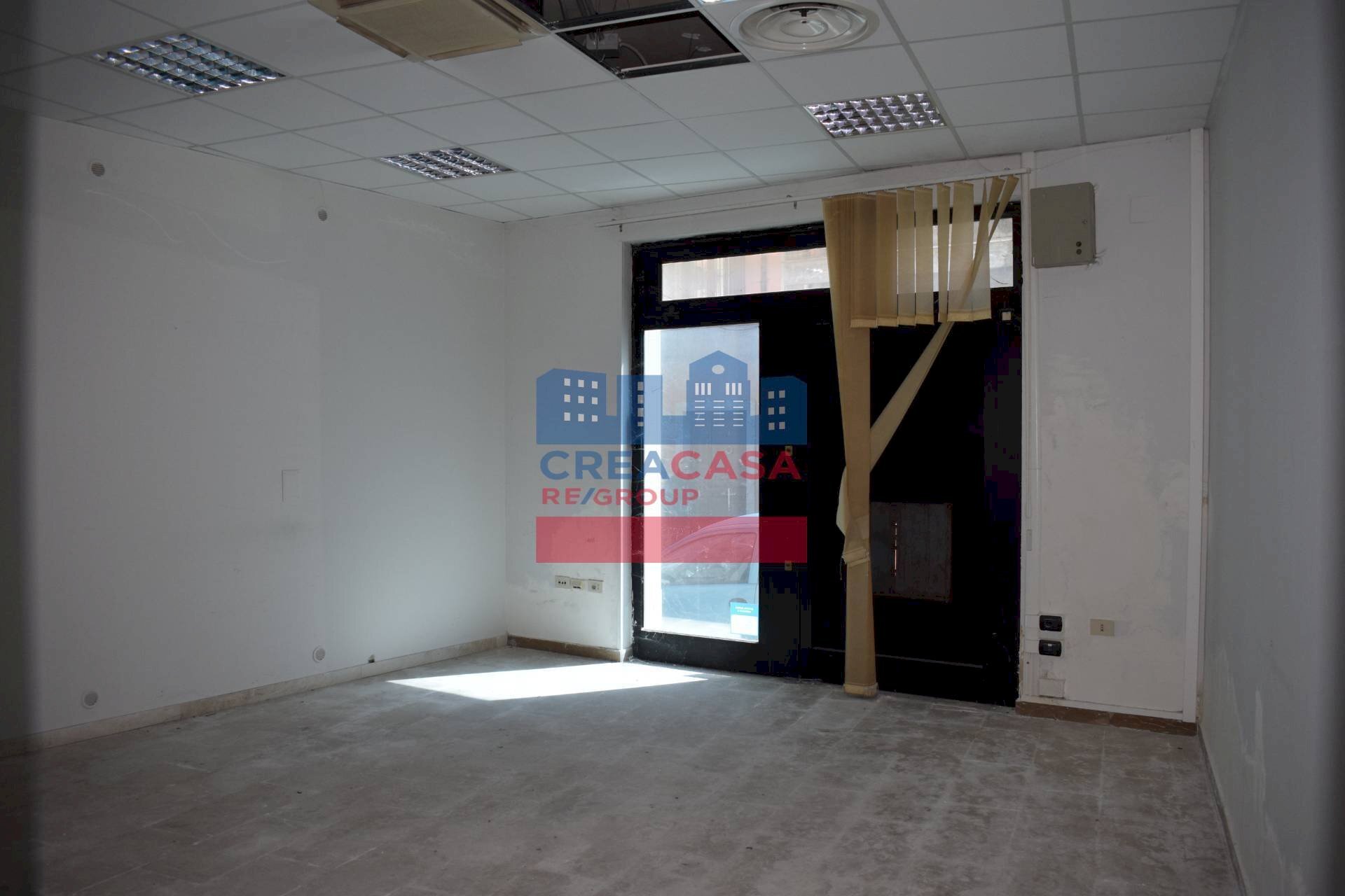 Foto 3 - Locale Commerciale via Garibaldi, Calatabiano - foto 3