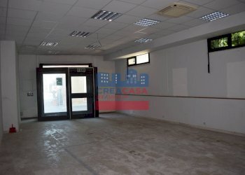 Foto 12 - Locale Commerciale via Garibaldi, Calatabiano - foto 12