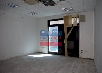 Foto 4 - Locale Commerciale via Garibaldi, Calatabiano - foto 4