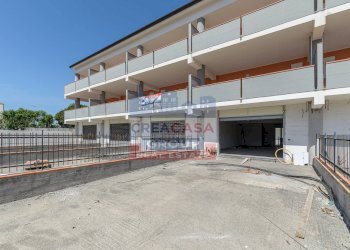 Foto 2 - Locale Commerciale Via Dionisio, Giardini-Naxos - foto 2