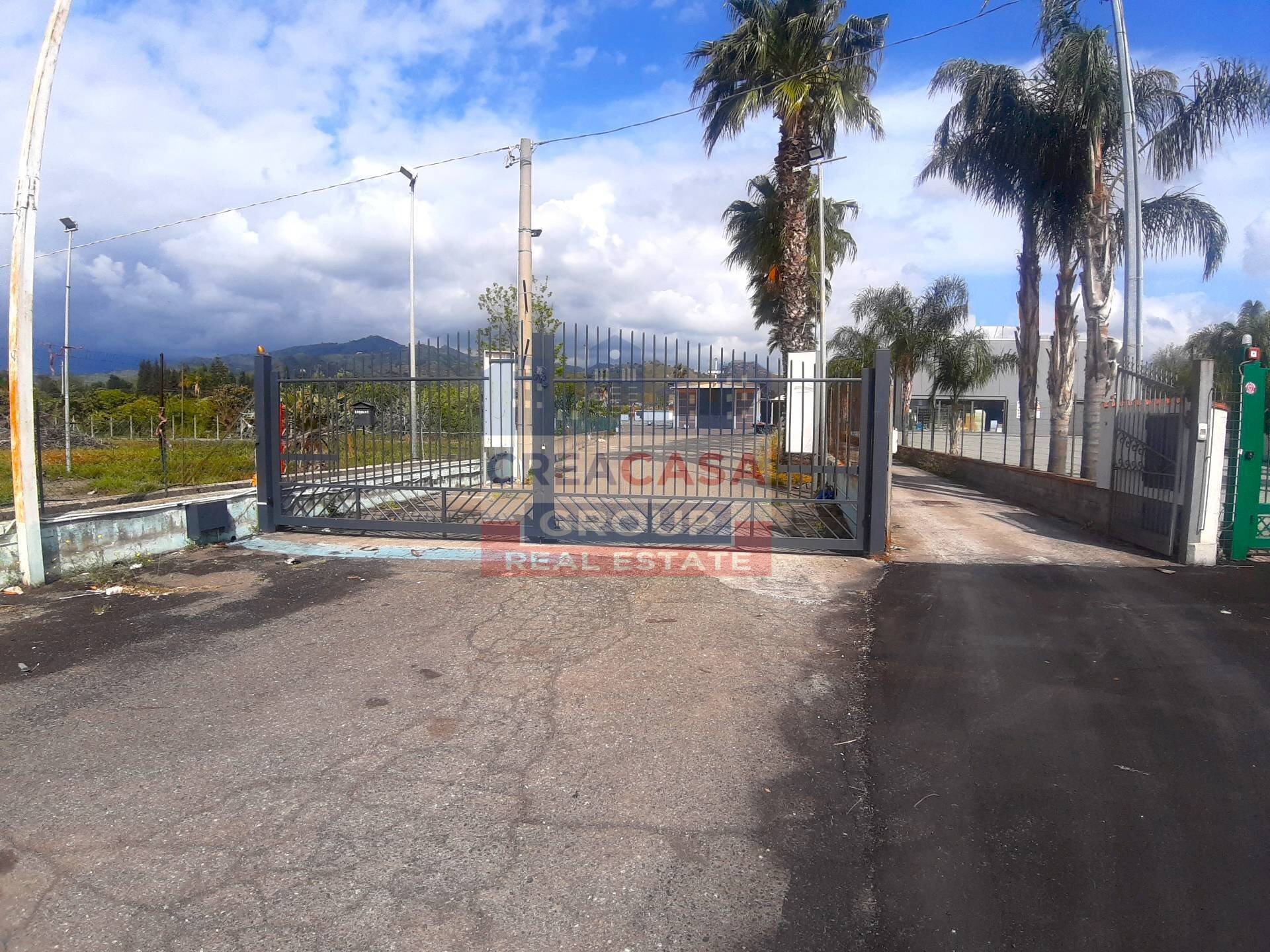 Foto 1 - Capannone Strada Statale 114 Orientale Sicula, Calatabiano - foto 1