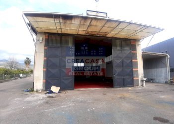 Foto 2 - Capannone Strada Statale 114 Orientale Sicula, Calatabiano - foto 2