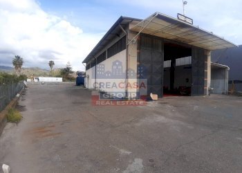 Foto 3 - Capannone Strada Statale 114 Orientale Sicula, Calatabiano - foto 3