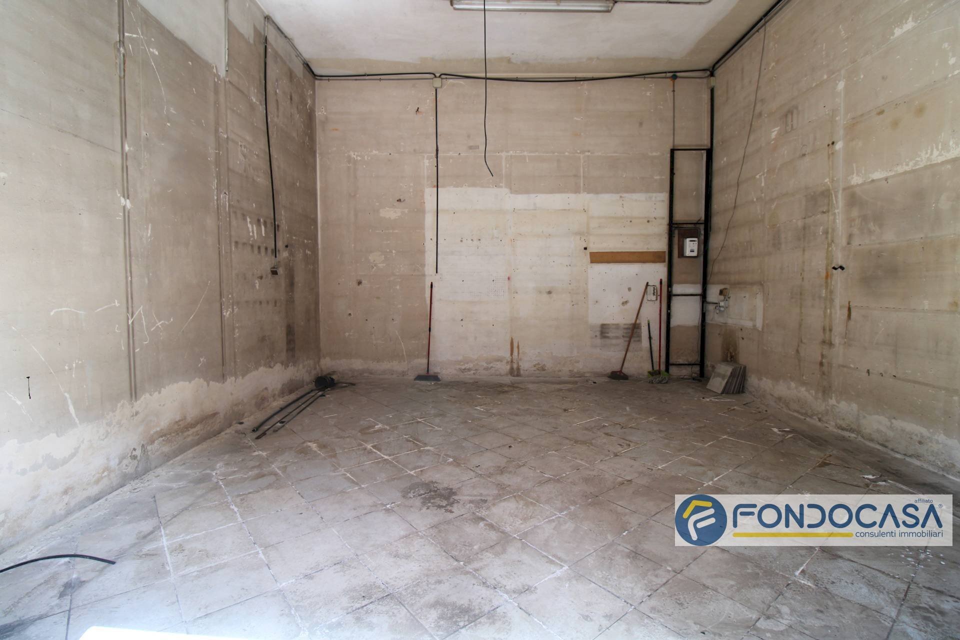 Foto 2 - Locale Commerciale Via Primo Maggio, Pontedera - foto 2