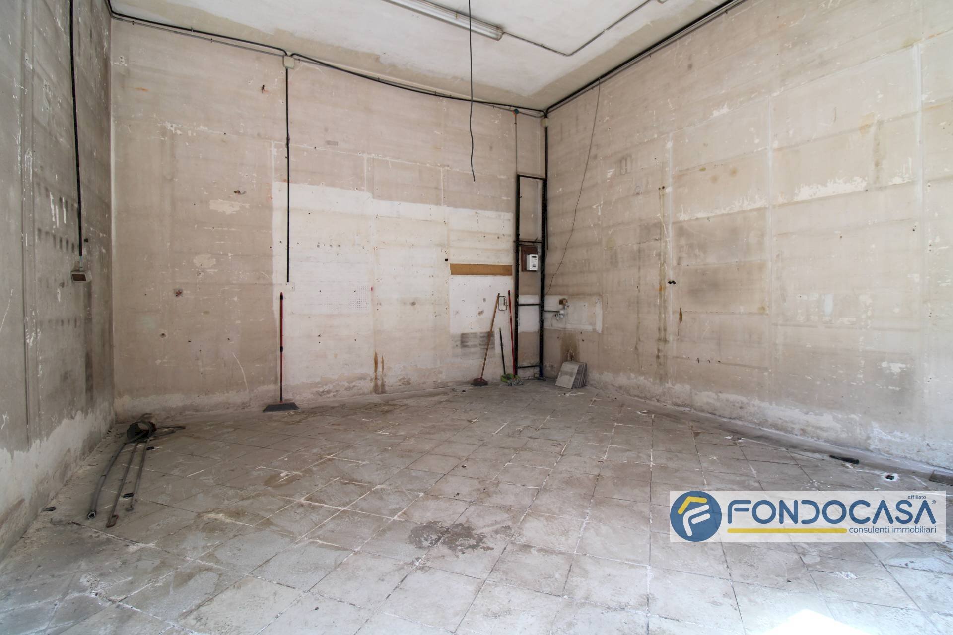 Foto 3 - Locale Commerciale Via Primo Maggio, Pontedera - foto 3