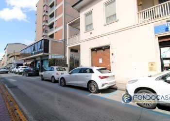 Foto 10 - Locale Commerciale Via Primo Maggio, Pontedera - foto 10