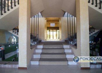 Foto 2 - Locale Commerciale Via Del Tiglio, Calcinaia - foto 2