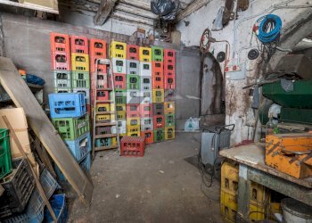 Foto 5 - Magazzino Piazza Giuseppe Garibaldi
 
24, Marino - foto 5