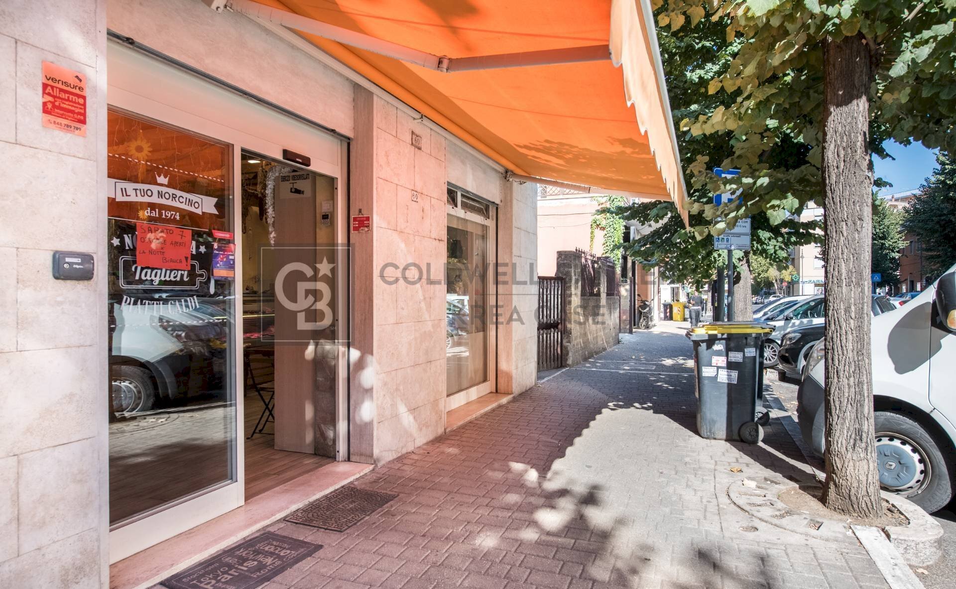 Foto 1 - Locale Commerciale Via San Francesco D'Assisi
 
60, Ciampino - foto 1