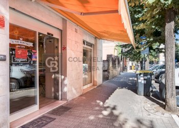 Foto 1 - Locale Commerciale Via San Francesco D'Assisi
 
60, Ciampino - foto 1