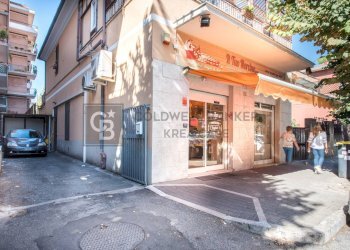 Foto 2 - Locale Commerciale Via San Francesco D'Assisi
 
60, Ciampino - foto 2