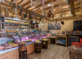 Foto 3 - Locale Commerciale Via San Francesco D'Assisi
 
60, Ciampino - foto 3