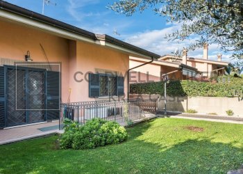 Foto 3 - Villa Via Enrico Fermi
 
38, Frascati - foto 3