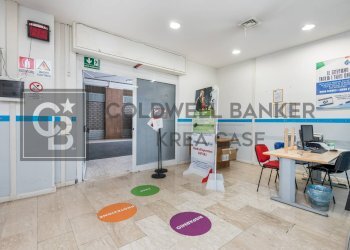 Foto 4 - Locale Commerciale Via San Francesco D'Assisi
 
58/74, Ciampino - foto 4