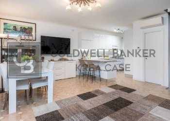 Foto 1 - Villa Via Bruxelles
 
73, Ciampino - foto 1