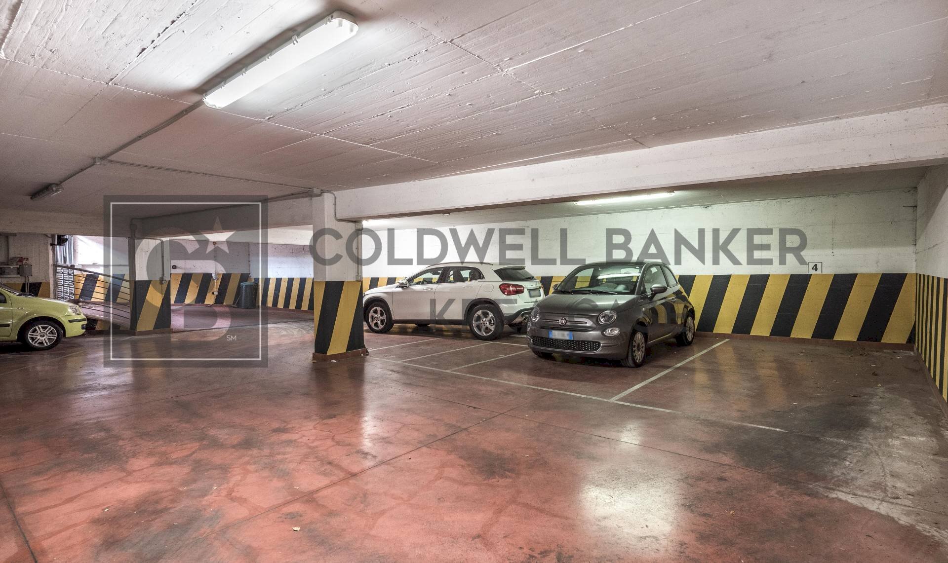 Foto 1 - Box Via Duca degli Abruzzi
 
19, Monte Porzio Catone - foto 1