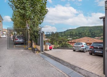 Foto 10 - Box Via Duca degli Abruzzi
 
19, Monte Porzio Catone - foto 10