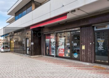 Foto 1 - Negozio Via Belfast
 
5, Ciampino - foto 1