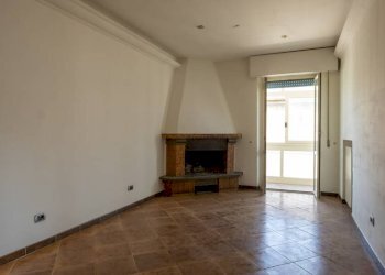 Foto 2 - Appartamento Via dei Fonditori
 
2, Terni - foto 2