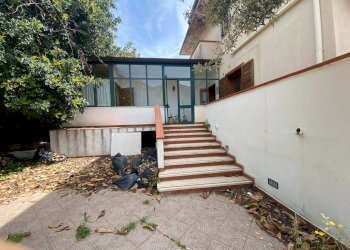 Foto 4 - Locale Commerciale Viale Rosario Nicoletti
 
35, Palermo - foto 1