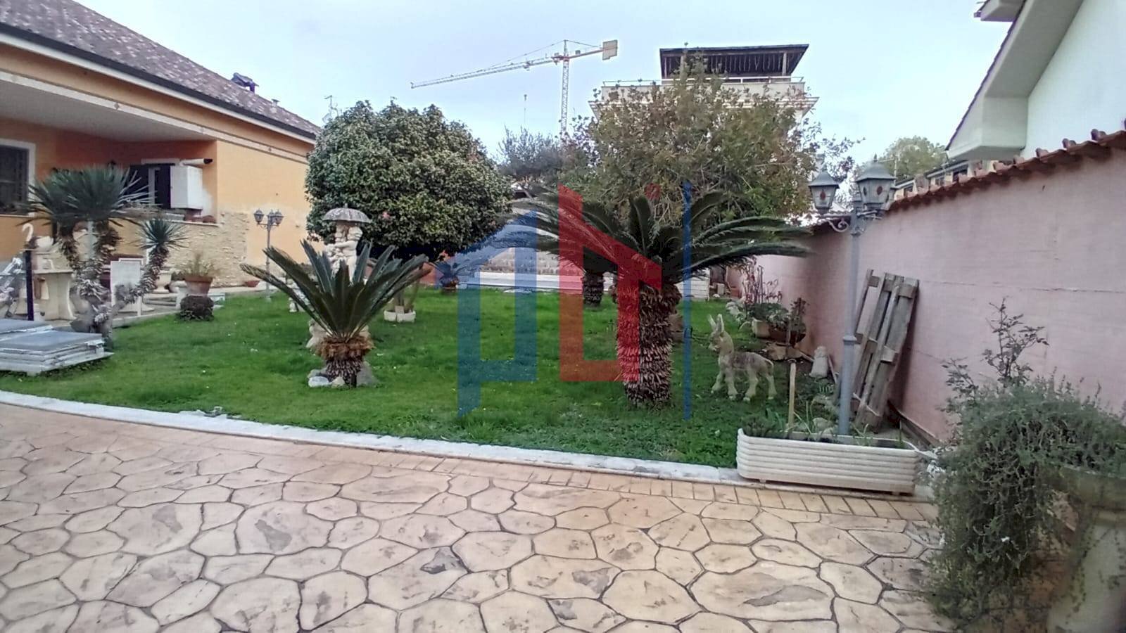 Foto 2 - Villa via mar nero
 
2, Pomezia - foto 2