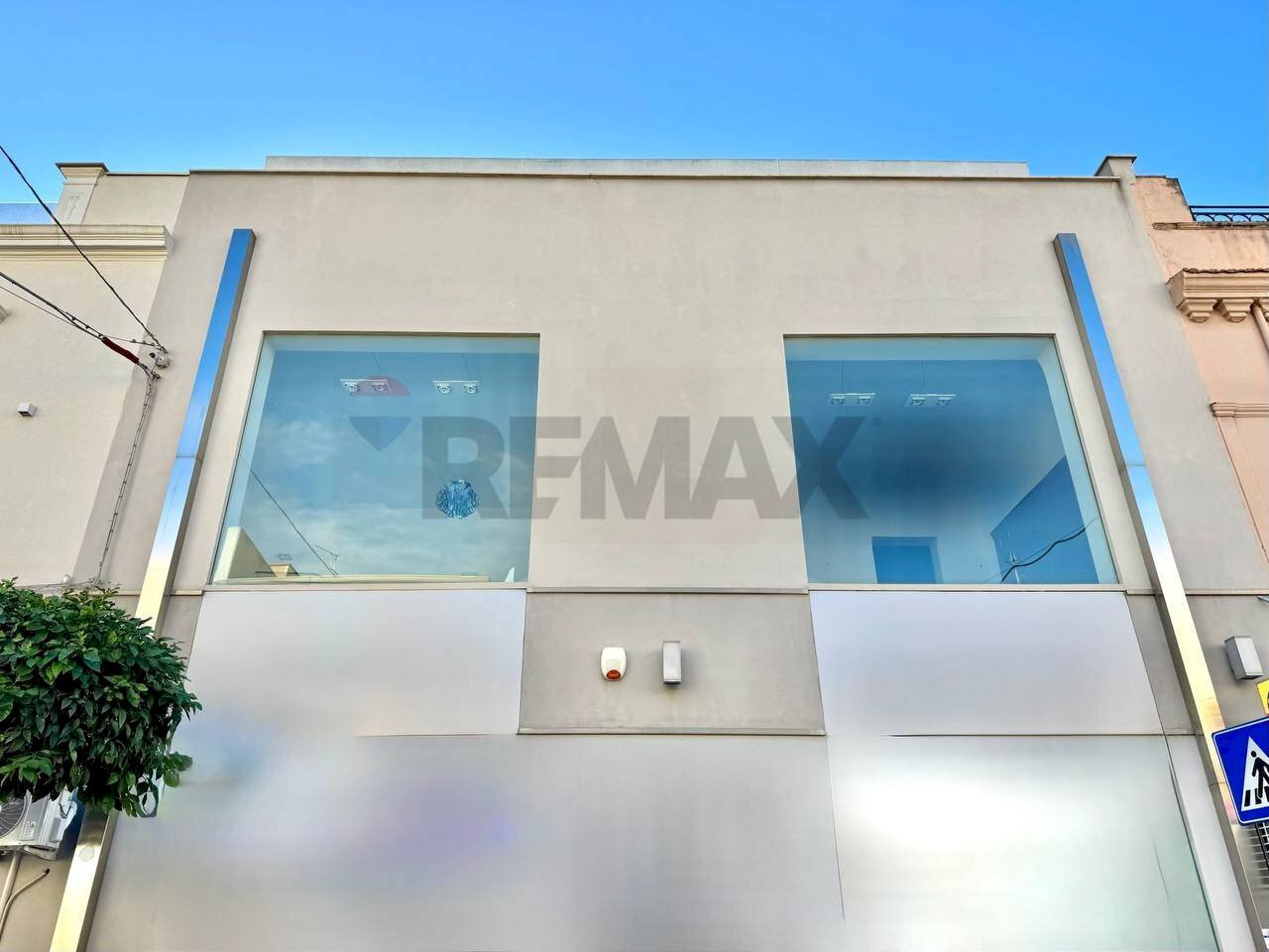 Piscina - Locale Commerciale Corso Vittorio Emanuele III
 
234, Terrasini - foto 3