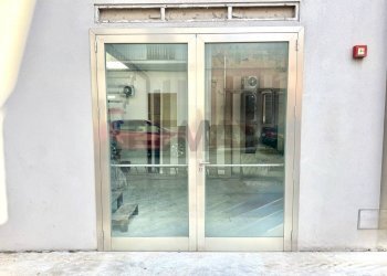 Edificio all\'aperto - Locale Commerciale Corso Vittorio Emanuele III
 
234, Terrasini - foto 7