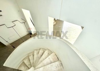 Scale - Locale Commerciale Corso Vittorio Emanuele III
 
234, Terrasini - foto 16