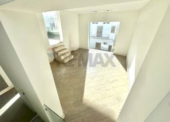 Camera / camera da letto - Locale Commerciale Corso Vittorio Emanuele III
 
234, Terrasini - foto 17