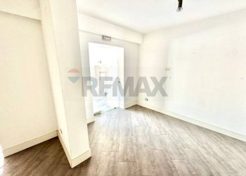 Stanza vuota - Locale Commerciale Corso Vittorio Emanuele III
 
234, Terrasini - foto 22