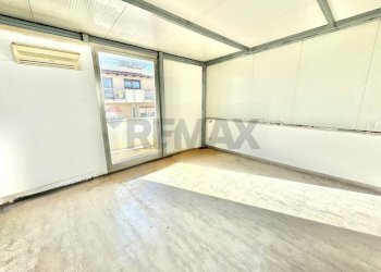 Stanza vuota - Locale Commerciale Corso Vittorio Emanuele III
 
234, Terrasini - foto 25