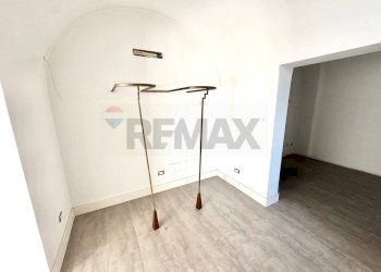 Stanza vuota - Locale Commerciale Corso Vittorio Emanuele III
 
234, Terrasini - foto 27