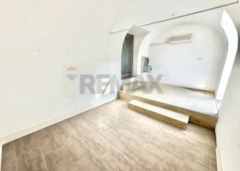 Stanza vuota - Locale Commerciale Corso Vittorio Emanuele III
 
234, Terrasini - foto 29