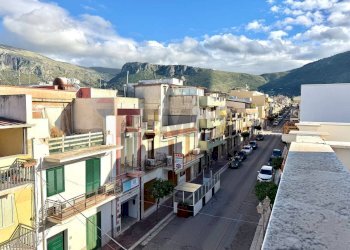 Edificio all\'aperto - Locale Commerciale Corso Vittorio Emanuele III
 
234, Terrasini - foto 33