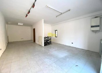 Foto 2 - Negozio via cavour, Trezzo sull'Adda - foto 2