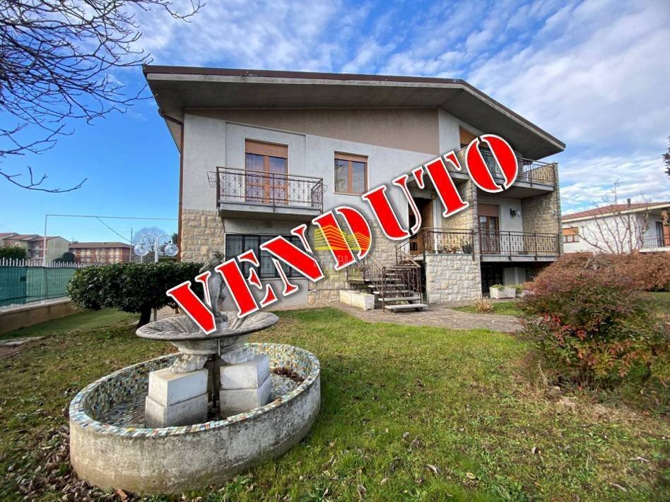 Foto 1 - Villa VIA GENOVA, Capriate San Gervasio - photo 1