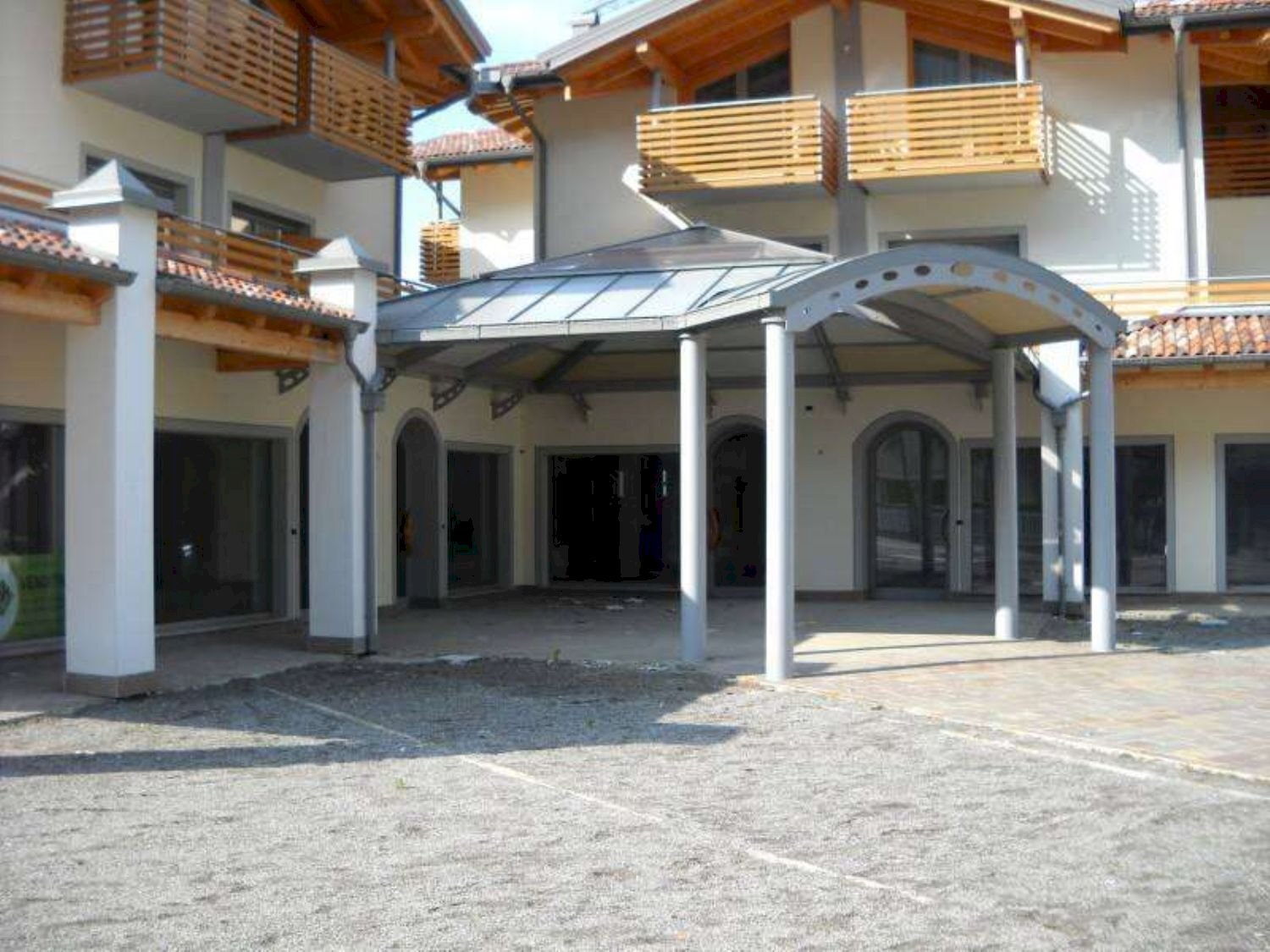 Foto 2 - Locale Commerciale Giuseppe Garibaldi
 
141, Storo - foto 2