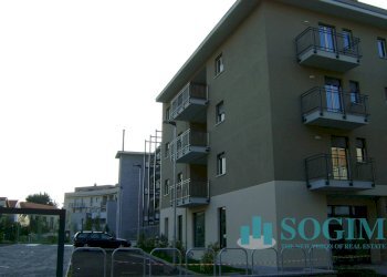 Foto 8 - Locale Commerciale via Toti, Carugo - foto 8