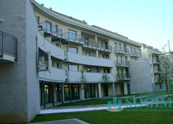 Foto 13 - Locale Commerciale via Toti, Carugo - foto 13