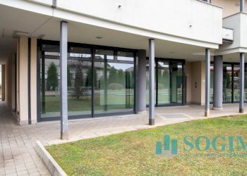 Foto 18 - Negozio via Toti, Carugo - foto 18