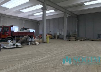 foto interna - Shed via Valsorda, Carugo - photo 3