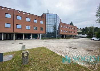 Foto 1 - Ufficio Via Como
 
214, Cantù - foto 1